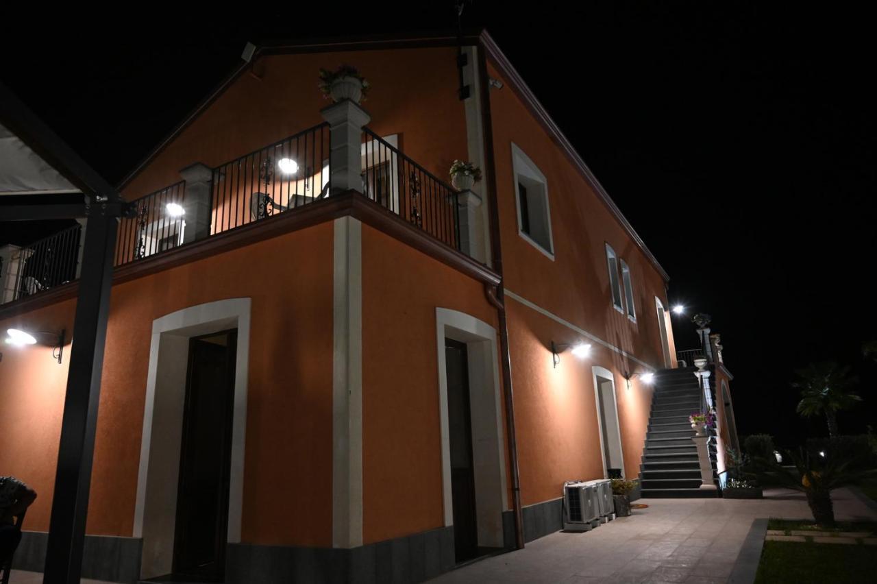 Arcobaleno Dell'Etna Vila Calatabiano Exterior foto